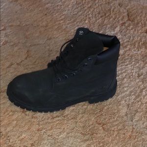 all black timbs womens
